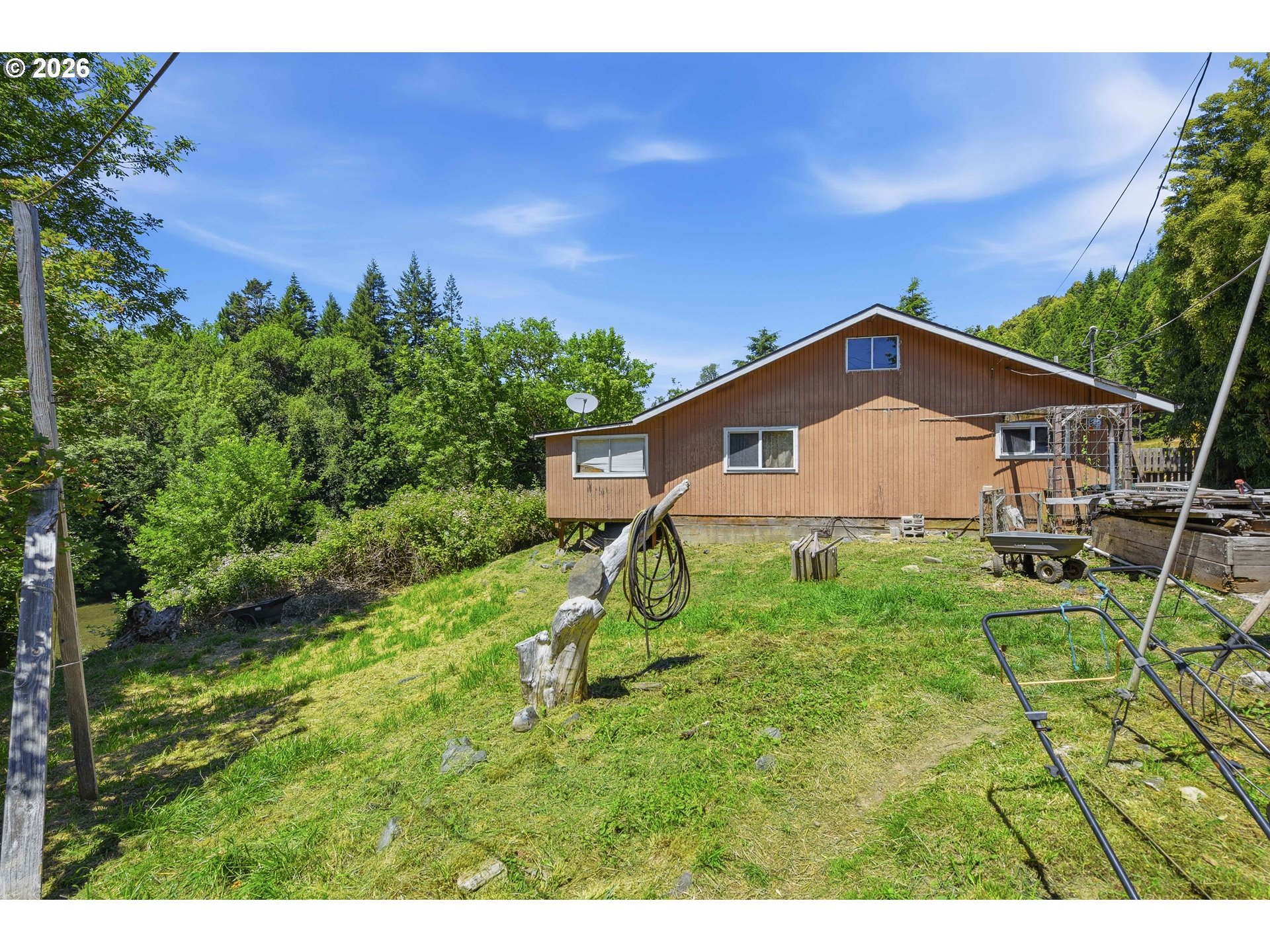 46760 Highway 242 Myrtle Point, OR 97458 - Photo 33 of 47