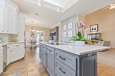 $1,129,000 | 404 Doyle Drive, Lafayette, LA 70508