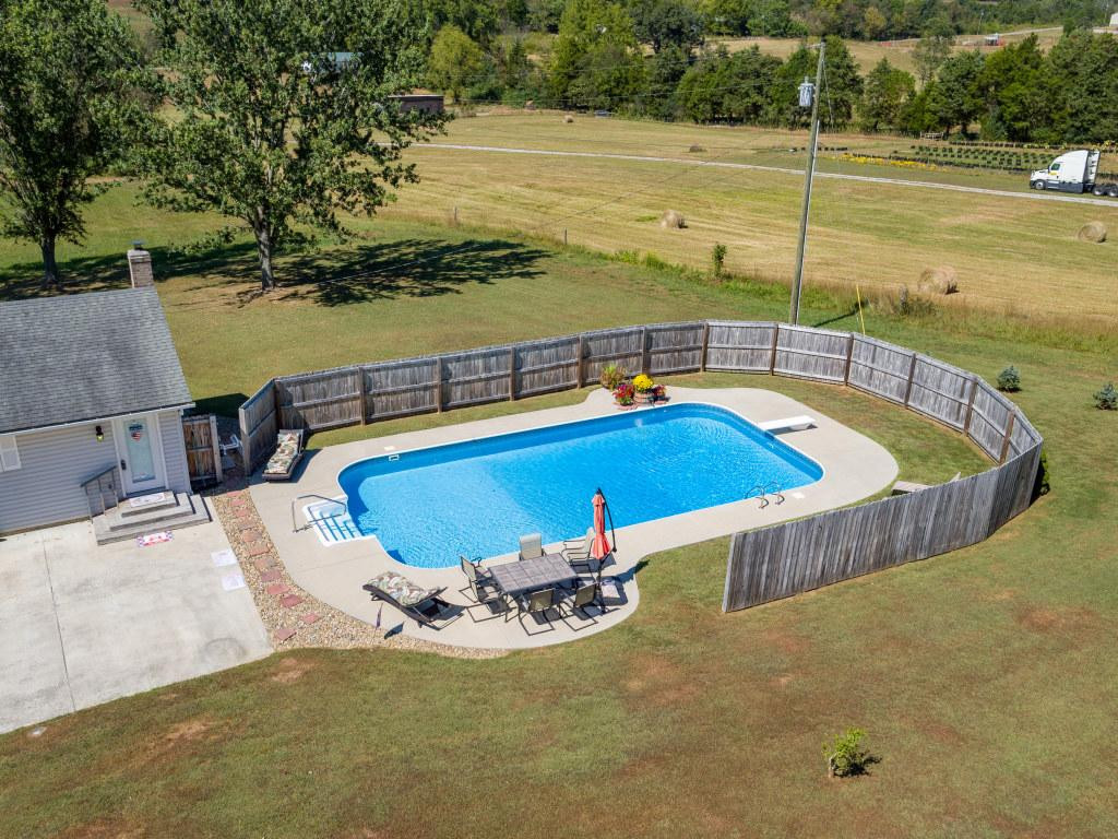 328 Quaker Knob Road Chuckey, TN 37641 - Photo 16 of 32 Pool Aerial