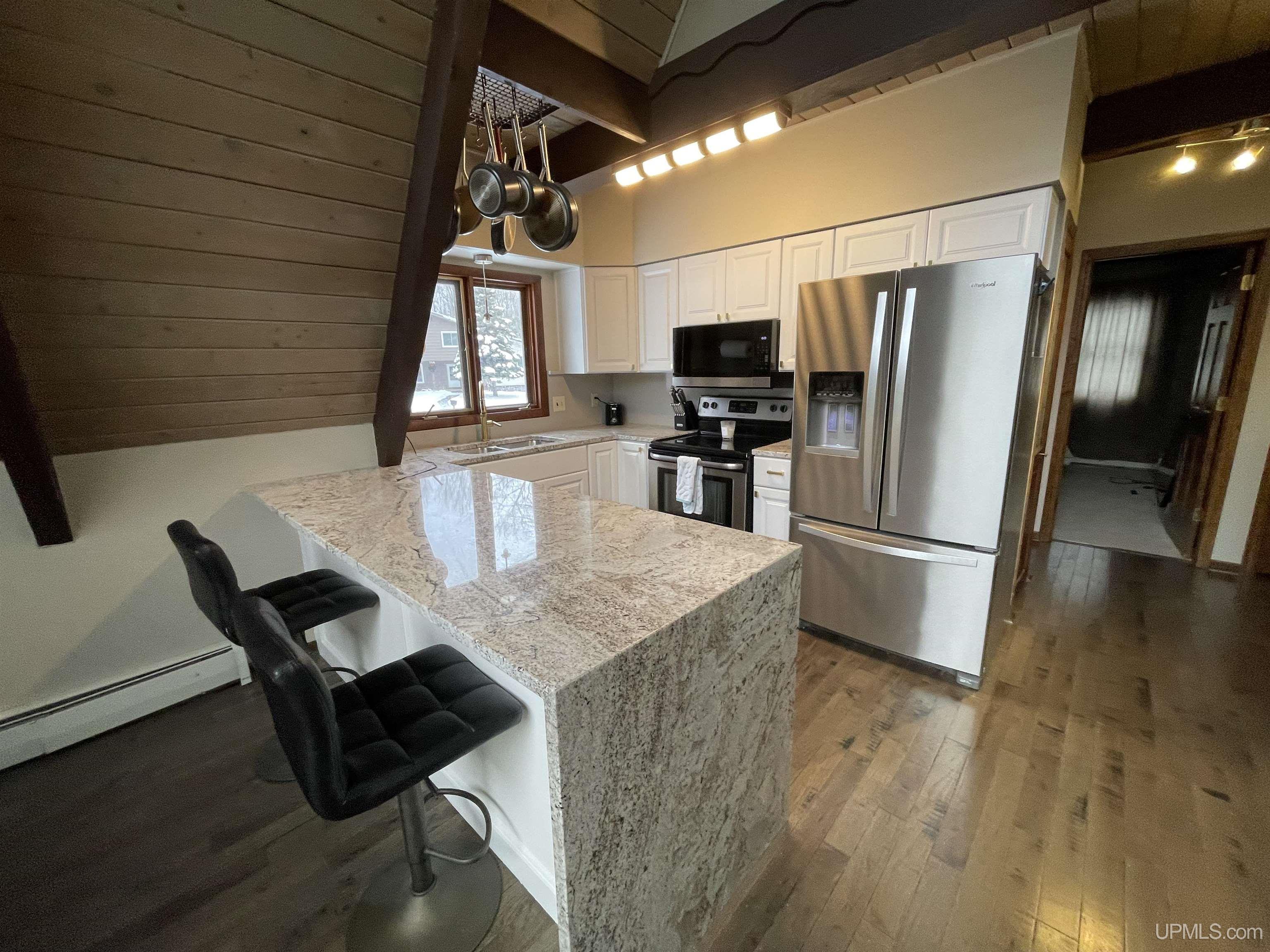 804 Lasalle Road Marquette, MI 49855 - Photo 20 of 61