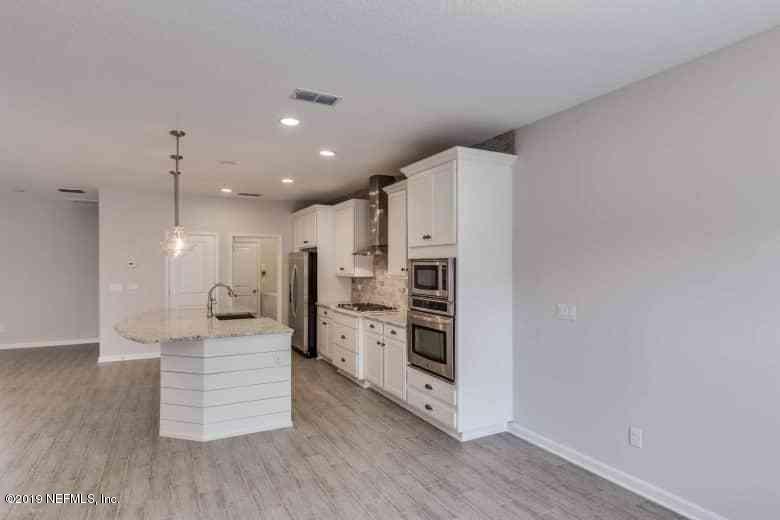 9950 Kevin Road Jacksonville, FL 32257 - Photo 8 of 28 7