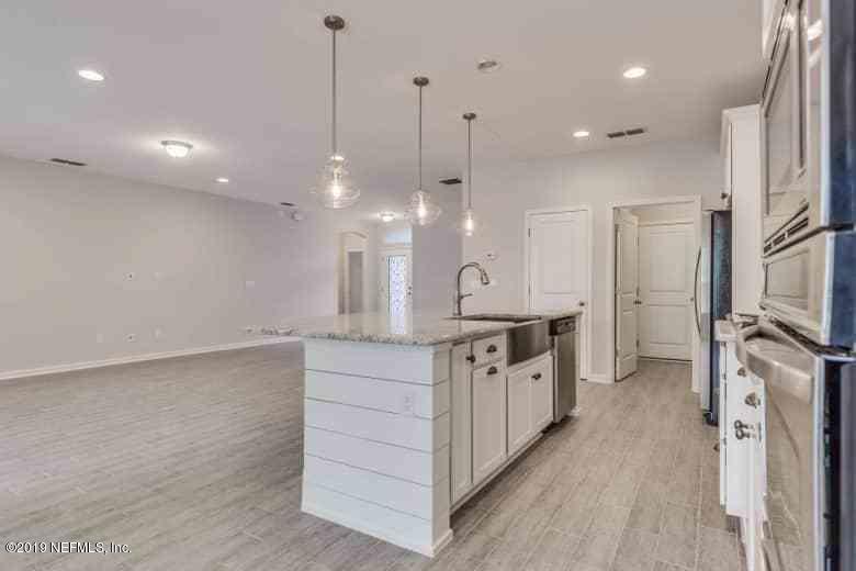 9950 Kevin Road Jacksonville, FL 32257 - Photo 9 of 28 8