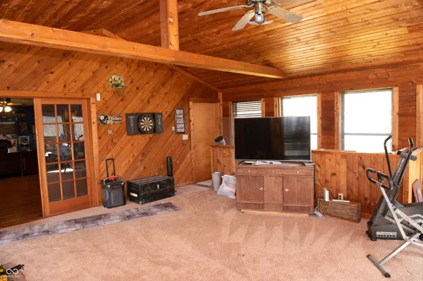 $575,000 | 501 Highway 41, Williamsport, IN 47993