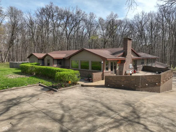 $575,000 | 501 Highway 41, Williamsport, IN 47993