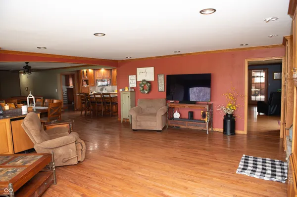 $575,000 | 501 Highway 41, Williamsport, IN 47993