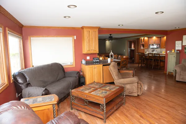 $575,000 | 501 Highway 41, Williamsport, IN 47993