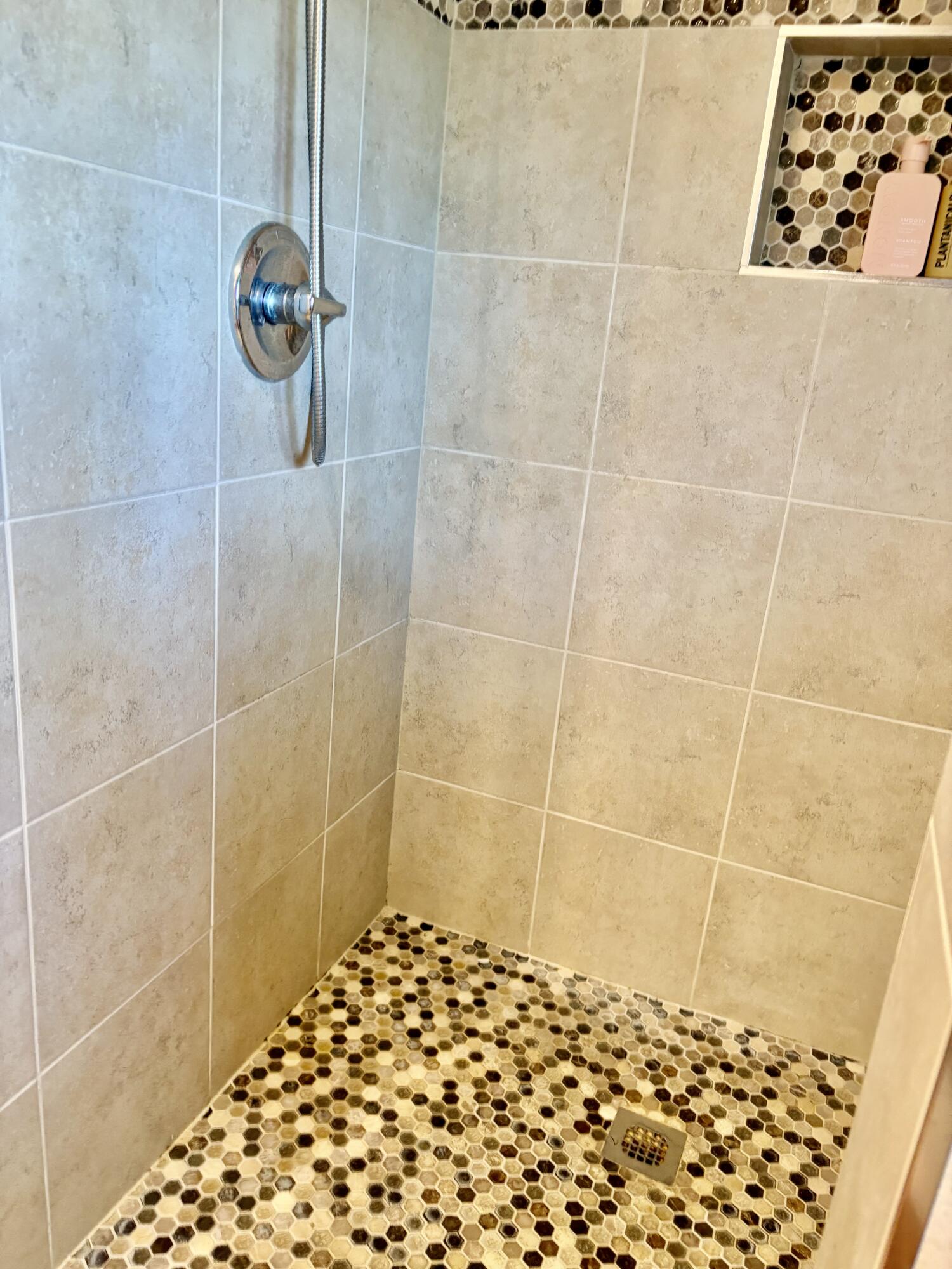 74711 Dillon Road, Unit 635 Desert Hot Springs, CA 92241 - Photo 14 of 55 a bathroom with a shower