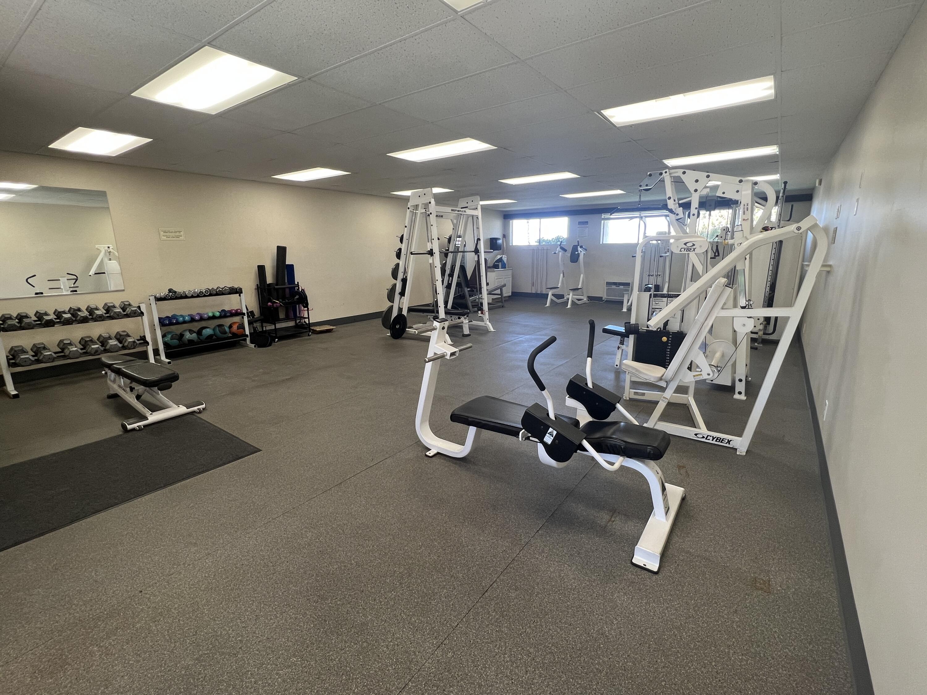 74711 Dillon Road, Unit 635 Desert Hot Springs, CA 92241 - Photo 44 of 55 a view of a room with gym equipment