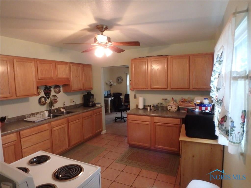 2753 Trimble Road Toledo, OH 43613 - Photo 4 of 18 Gallery Image 4