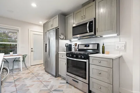 $500,000 | 2702 Crest Avenue, Unit 1, Austin, TX 78702