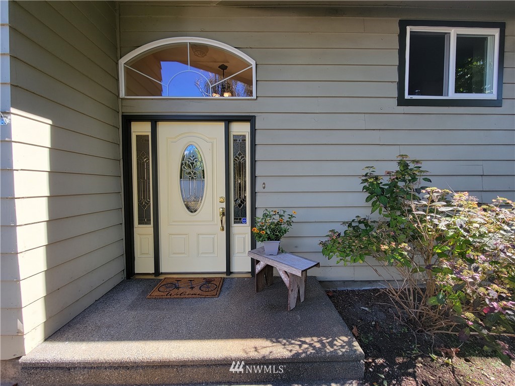 5804 Hannegan Road Bellingham, WA 98226 - Photo 2 of 22 Gallery Image 2
