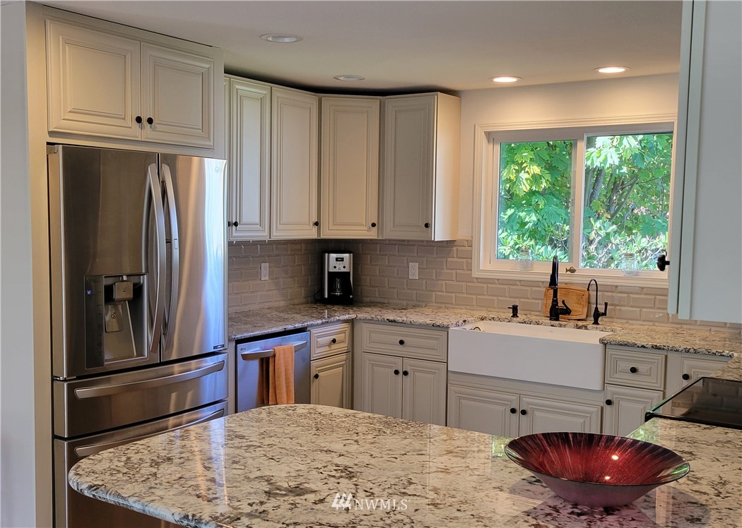 5804 Hannegan Road Bellingham, WA 98226 - Photo 5 of 22 Gallery Image 5