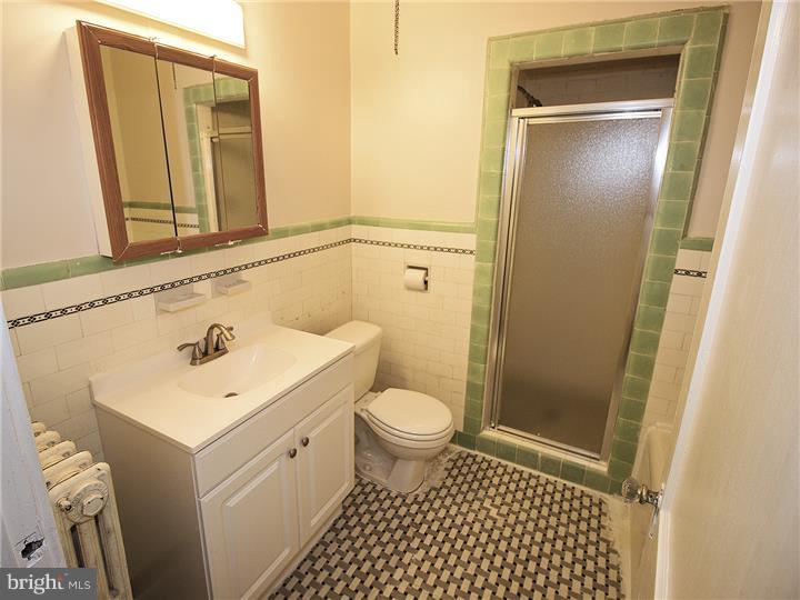 234 Wembly Road Upper Darby, PA 19082 - Photo 17 of 25