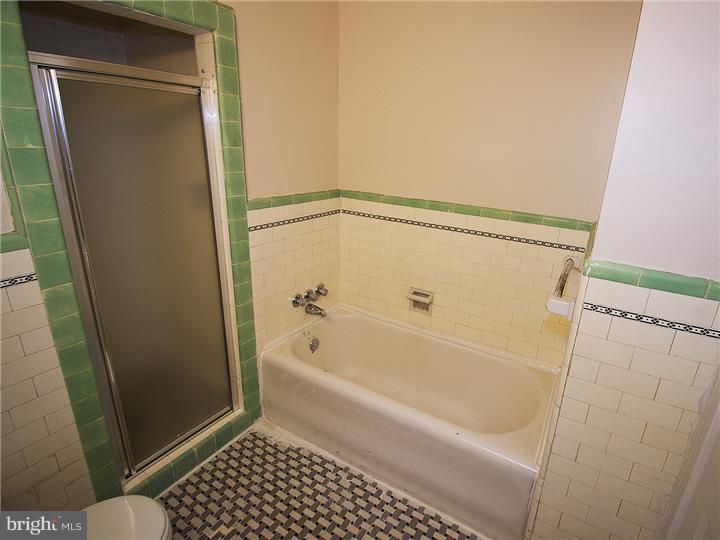 234 Wembly Road Upper Darby, PA 19082 - Photo 18 of 25
