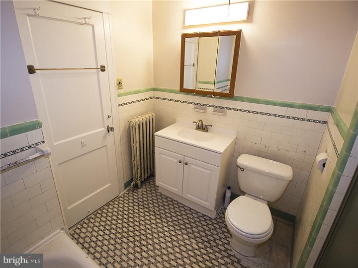 234 Wembly Road Upper Darby, PA 19082 - Photo 19 of 25