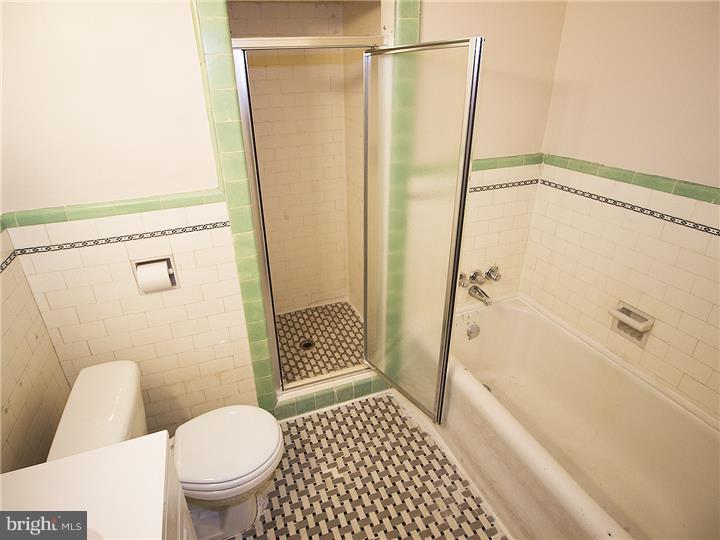 234 Wembly Road Upper Darby, PA 19082 - Photo 20 of 25