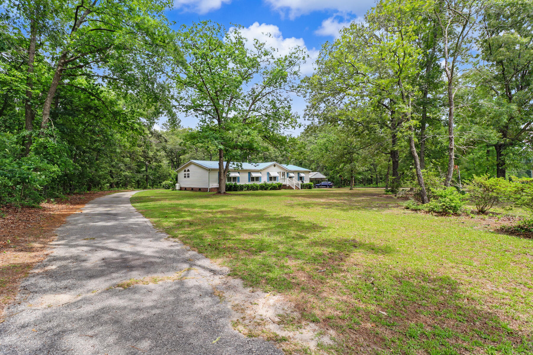 39 Rosa Drive St. Matthews, SC 29135 - Photo 8 of 45