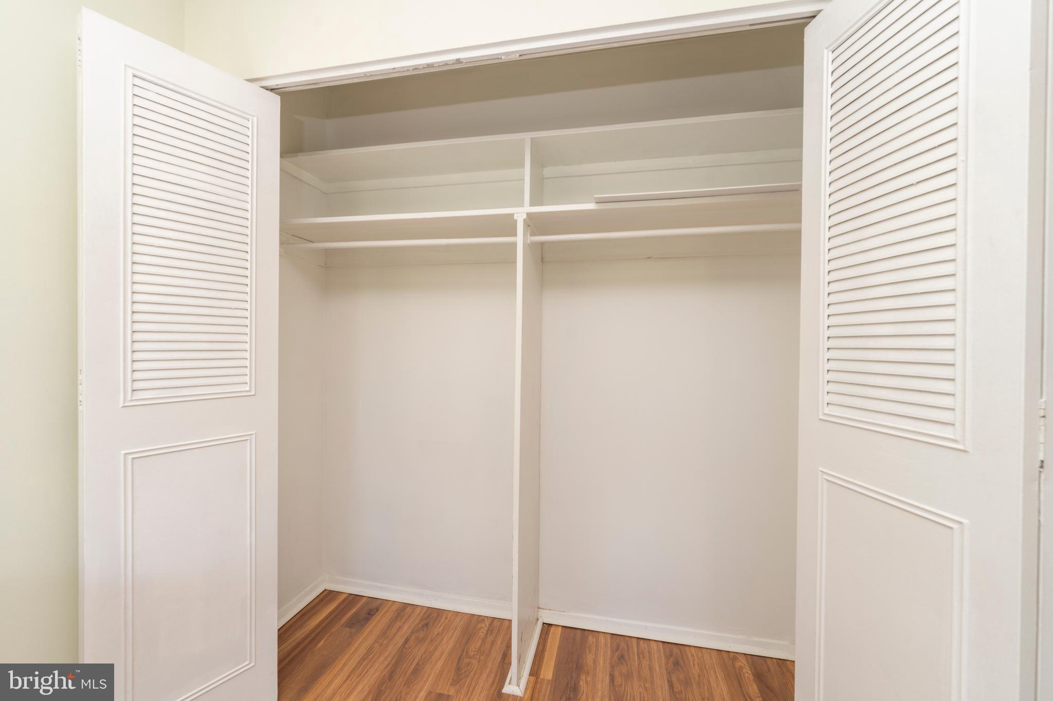 4401 Roland Avenue, Unit 115 Baltimore, MD 21210 - Photo 40 of 54 a view of a room with wooden floor