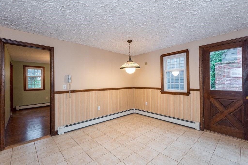 18 Dennett Road Marblehead, MA 01945 - Photo 13 of 36