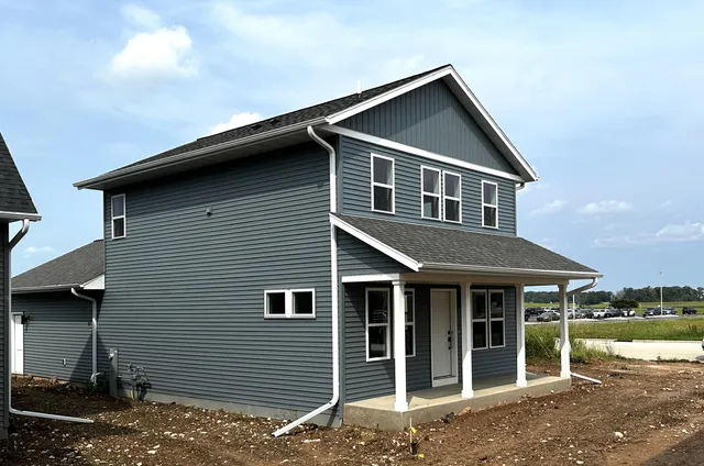 $288,000 | 1053 Fairway Drive, Sheboygan Falls, WI 53085