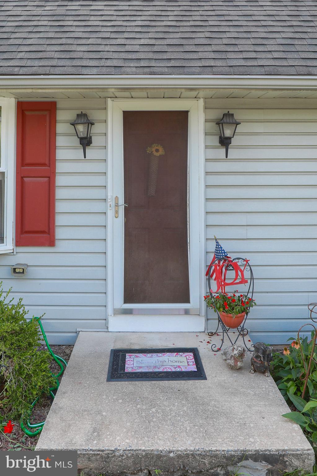 18 Landis Road Ephrata, PA 17522 - Photo 4 of 33 Gallery Image 4