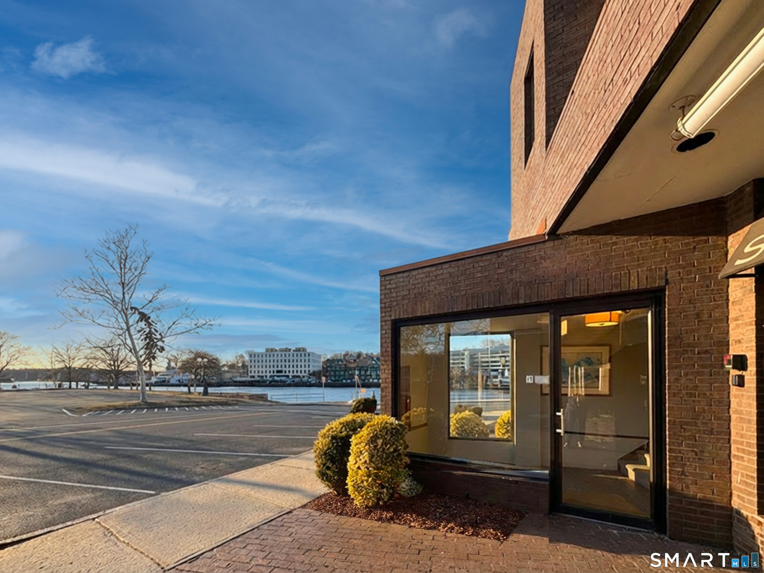 14 Post Road, Unit D Fairfield, CT 06824 - Photo 2 of 10