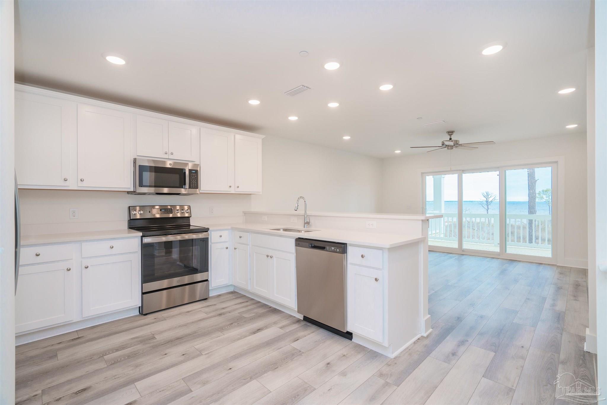 16146 Innerarity Point Road Pensacola, FL 32507 - Photo 5 of 22 Gallery Image 5