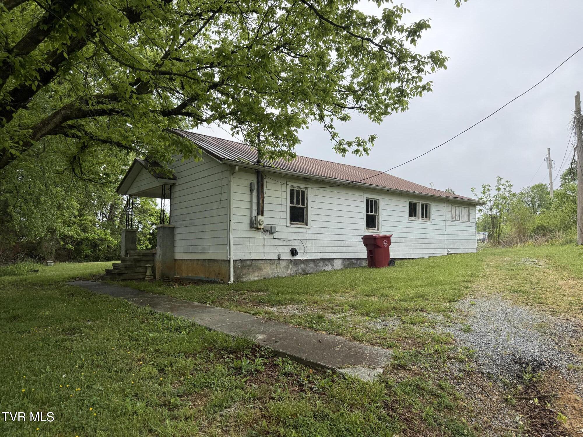 1007 Embreville Road Johnson City, TN 37604 - Photo 1 of 22 IMG_0315