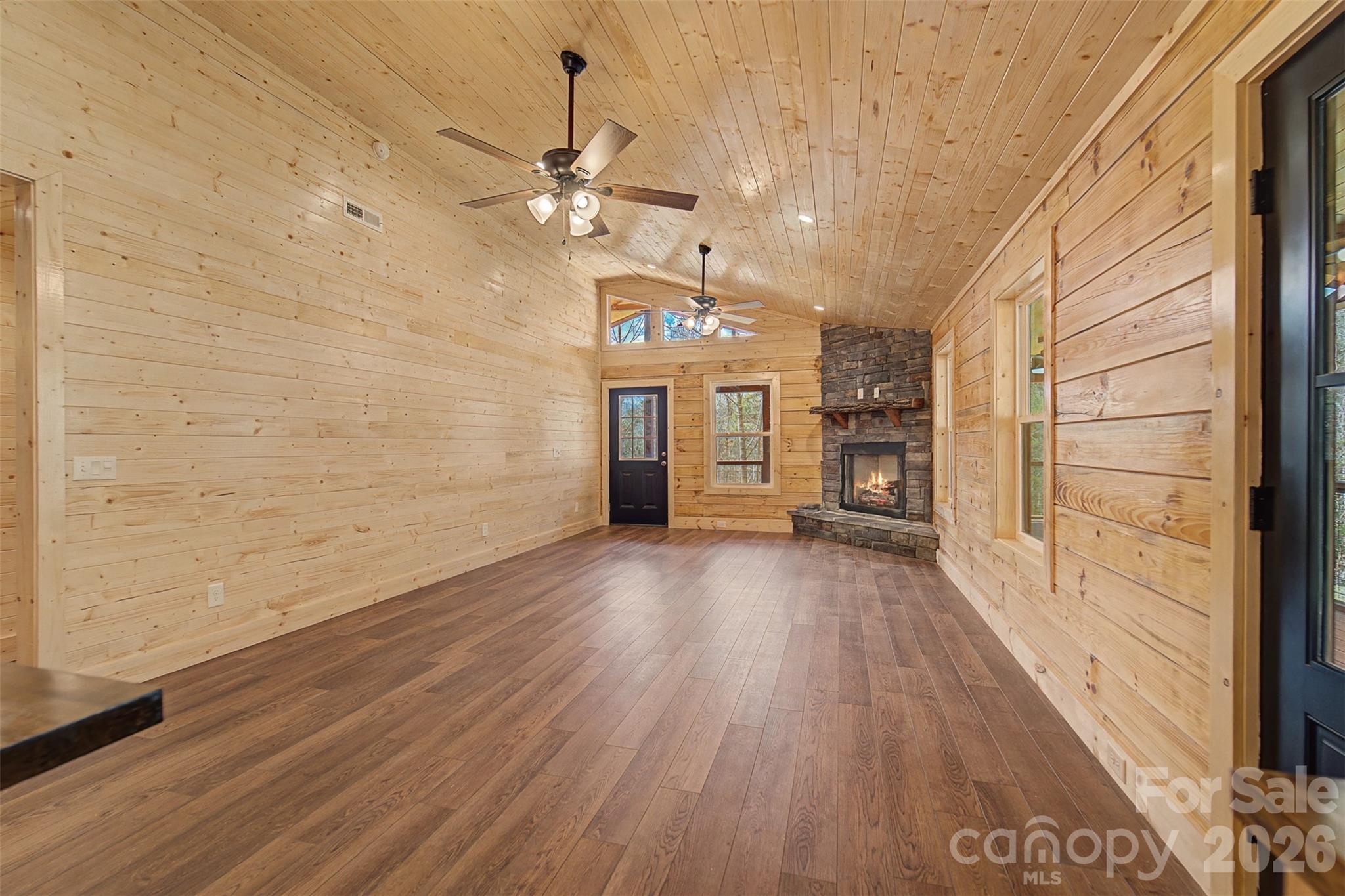 677 Ridgetop Circle Whittier, NC 28789 - Photo 16 of 48