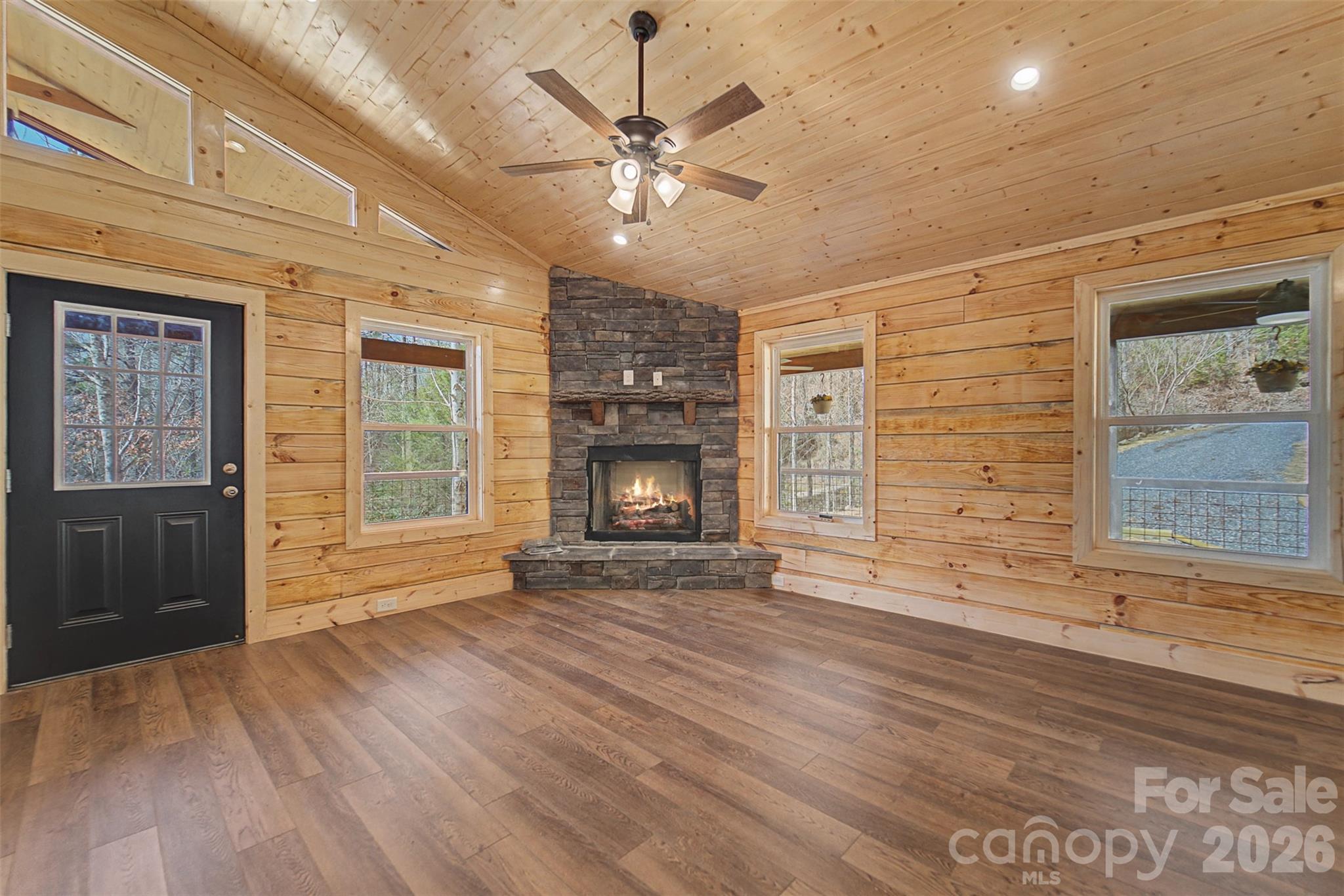 677 Ridgetop Circle Whittier, NC 28789 - Photo 17 of 48