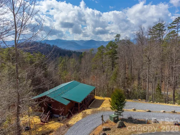$399,900 | 677 Ridgetop Circle, Whittier, NC 28789