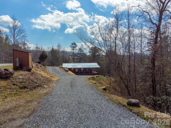 $399,900 | 677 Ridgetop Circle, Whittier, NC 28789