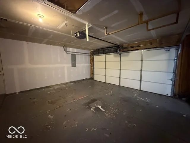 $1,600 | 7202 Parklake Circle, Indianapolis, IN 46217