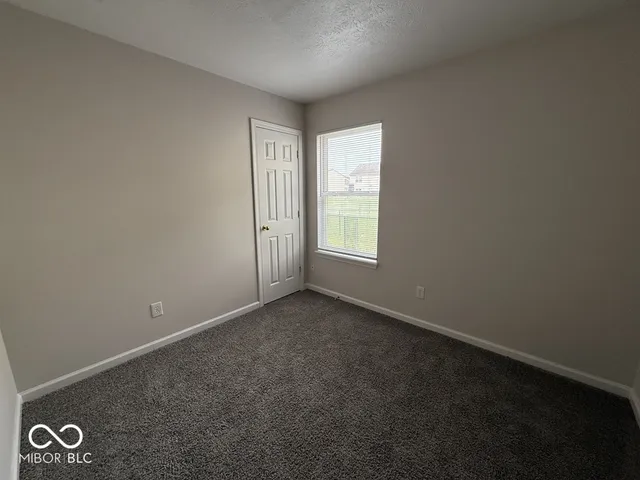 $1,600 | 7202 Parklake Circle, Indianapolis, IN 46217