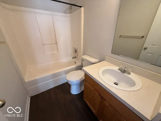 $1,600 | 7202 Parklake Circle, Indianapolis, IN 46217