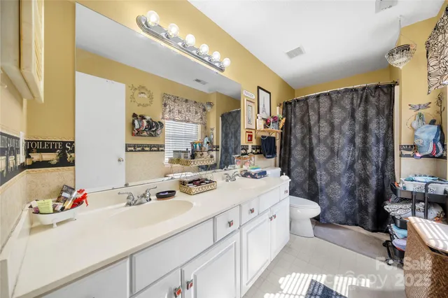 a view of outdoor space with lots of trees