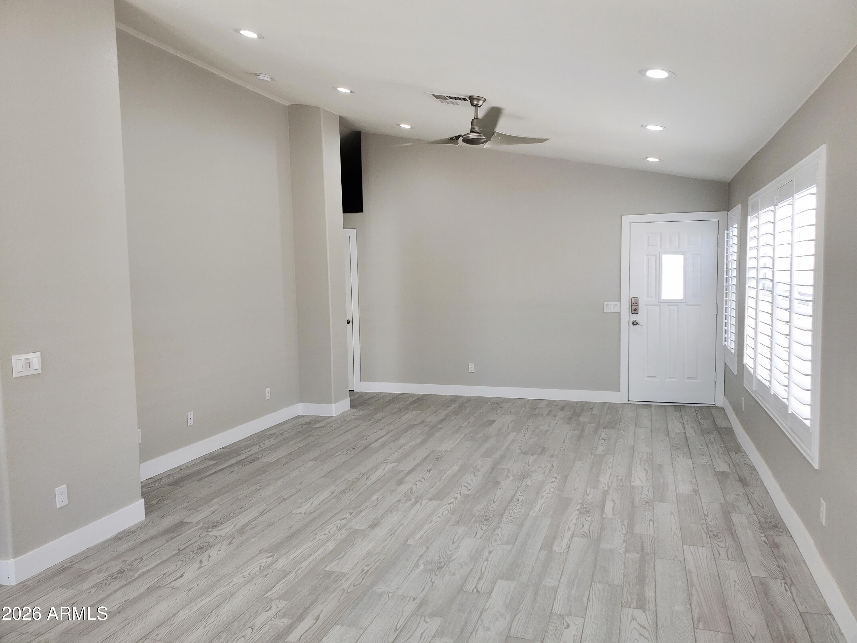 4625 East Dry Creek Road Phoenix, AZ 85044 - Photo 5 of 32