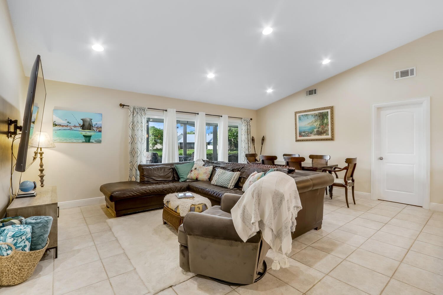 4120 Southeast Jacaranda Street Stuart, FL 34997 - Photo 11 of 37 4120 SE Jacaranda St Stuart FL-large-006