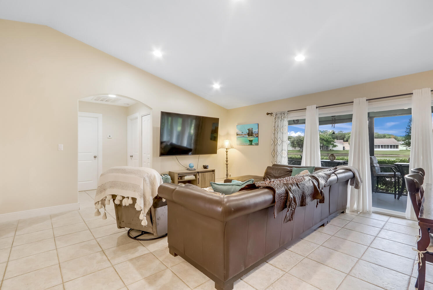 4120 Southeast Jacaranda Street Stuart, FL 34997 - Photo 12 of 37 4120 SE Jacaranda St Stuart FL-large-008