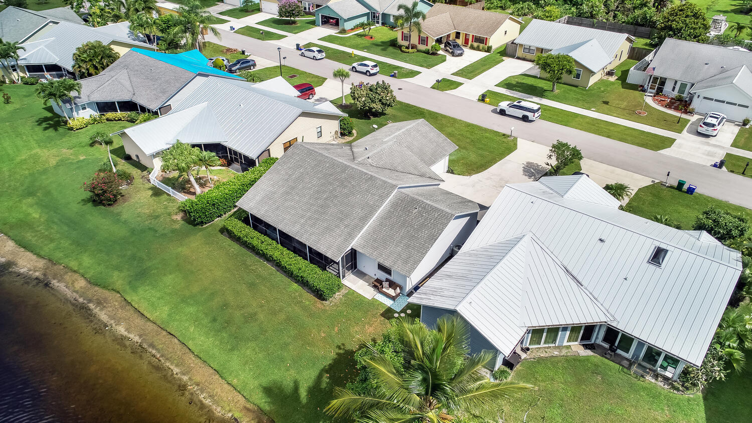 4120 Southeast Jacaranda Street Stuart, FL 34997 - Photo 21 of 37 4120 SE Jacaranda St Stuart FL-large-037