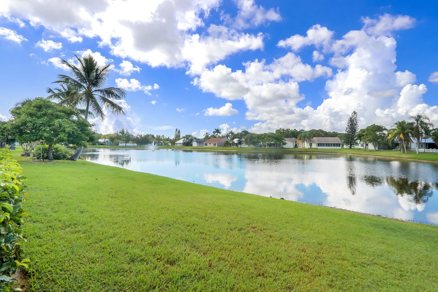 4120 Southeast Jacaranda Street Stuart, FL 34997 - Photo 25 of 37 4120 SE Jacaranda St Stuart FL-large-026