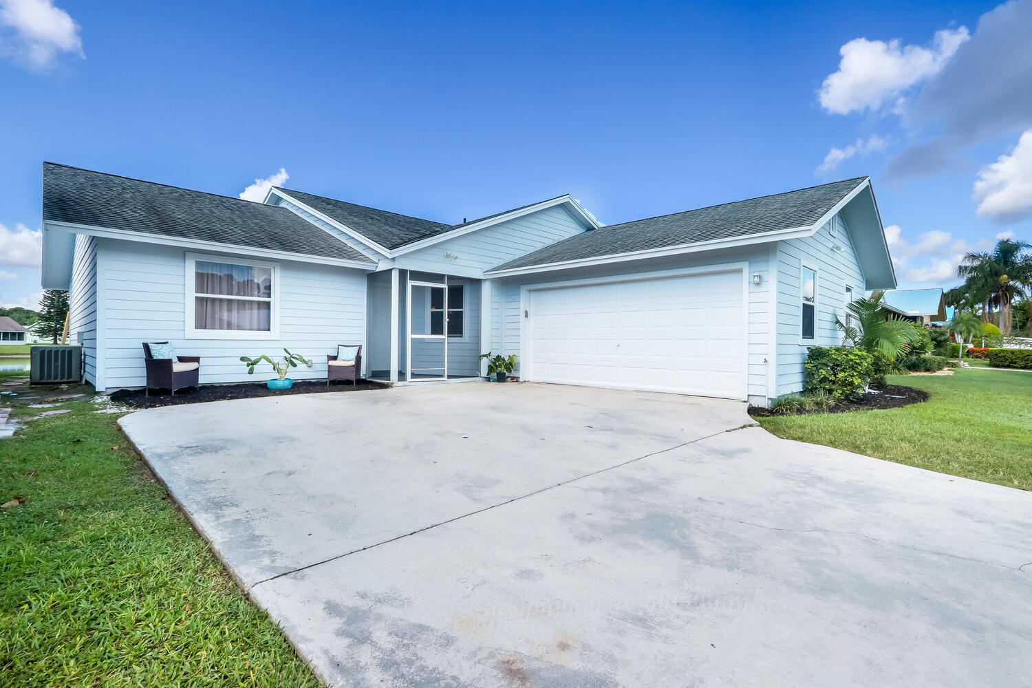 4120 Southeast Jacaranda Street Stuart, FL 34997 - Photo 5 of 37 4120 SE Jacaranda St Stuart FL-large-004