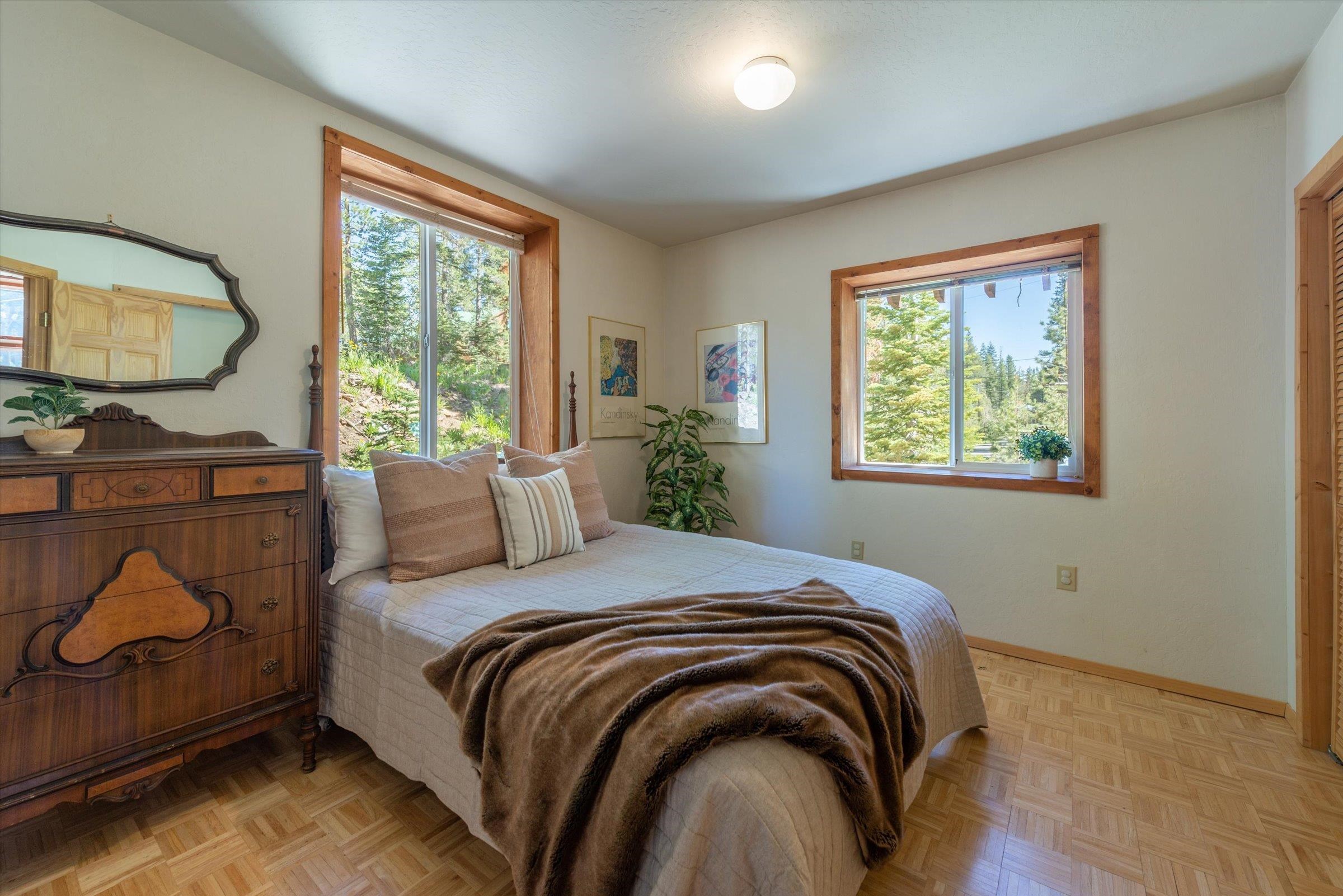 7213 Palisade Road Soda Springs, CA 95728 - Photo 10 of 21 Gallery Image 10