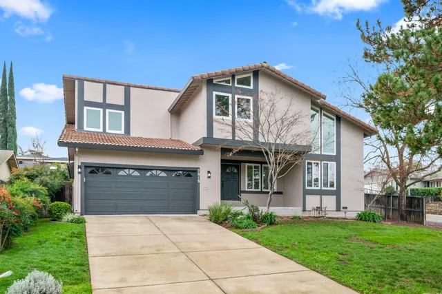 $995,000 | 7818 Tamara Drive, Fair Oaks, CA 95628