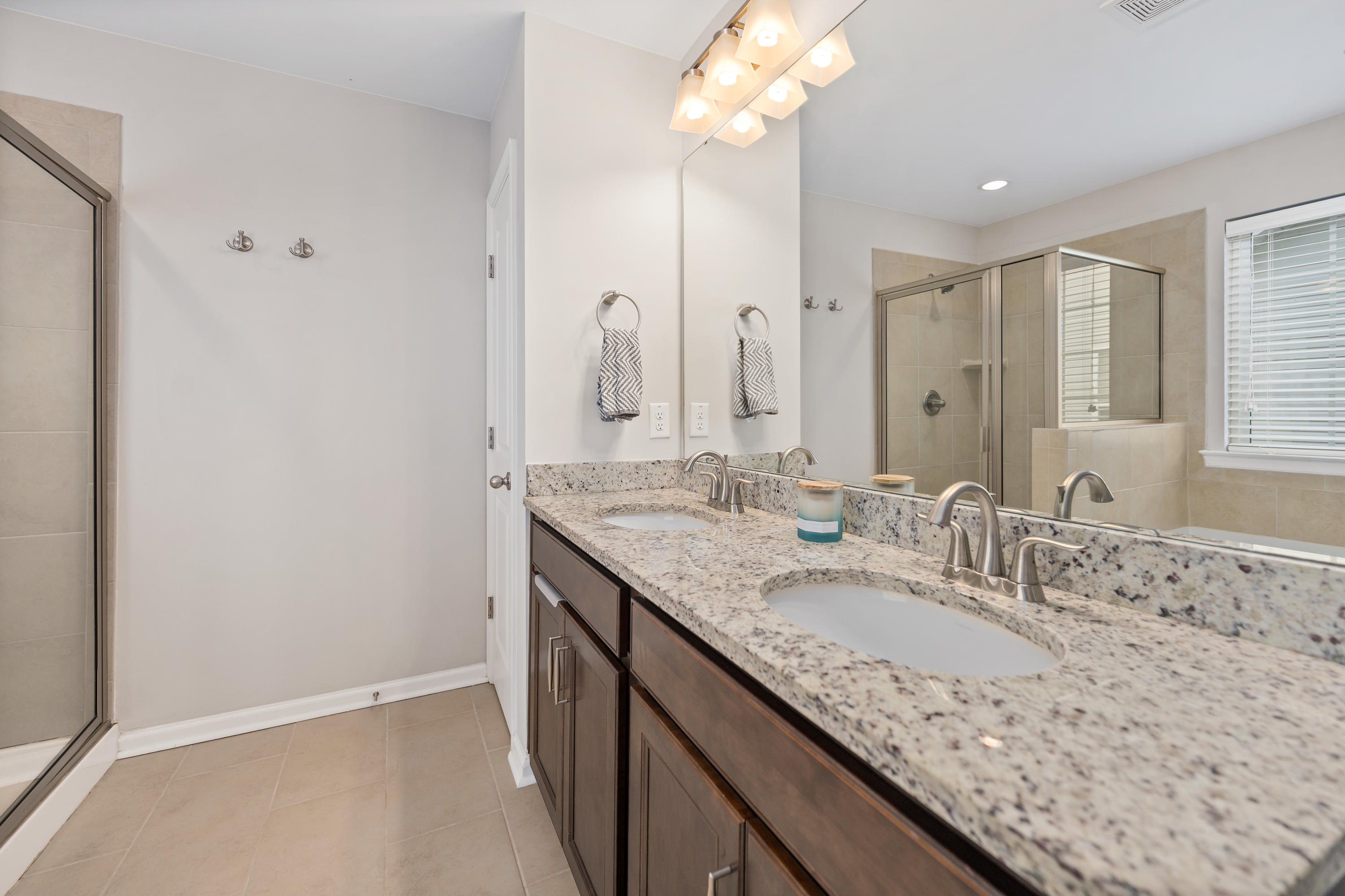 122 Oyama Road Summerville, SC 29486 - Photo 19 of 54 Owner Ensuite