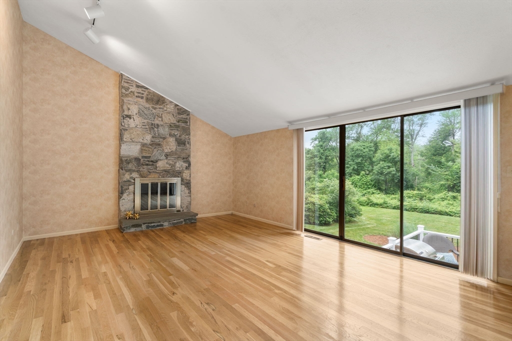 18 Juniper Lane Framingham, MA 01701 - Photo 15 of 42