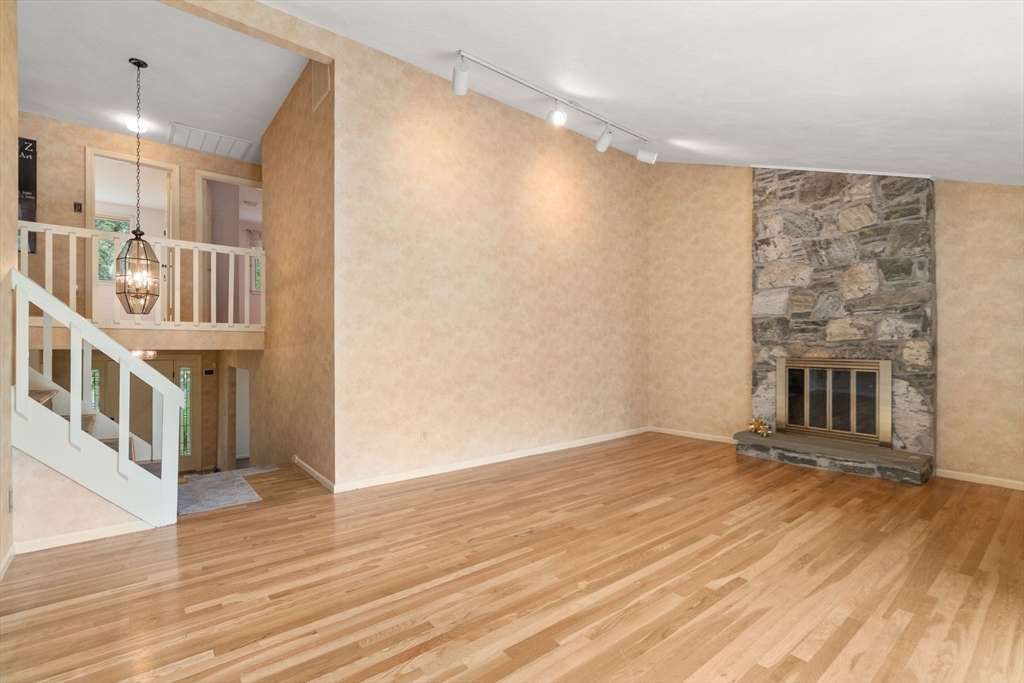 18 Juniper Lane Framingham, MA 01701 - Photo 16 of 42