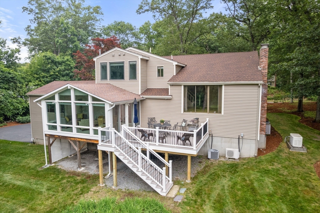 18 Juniper Lane Framingham, MA 01701 - Photo 2 of 42