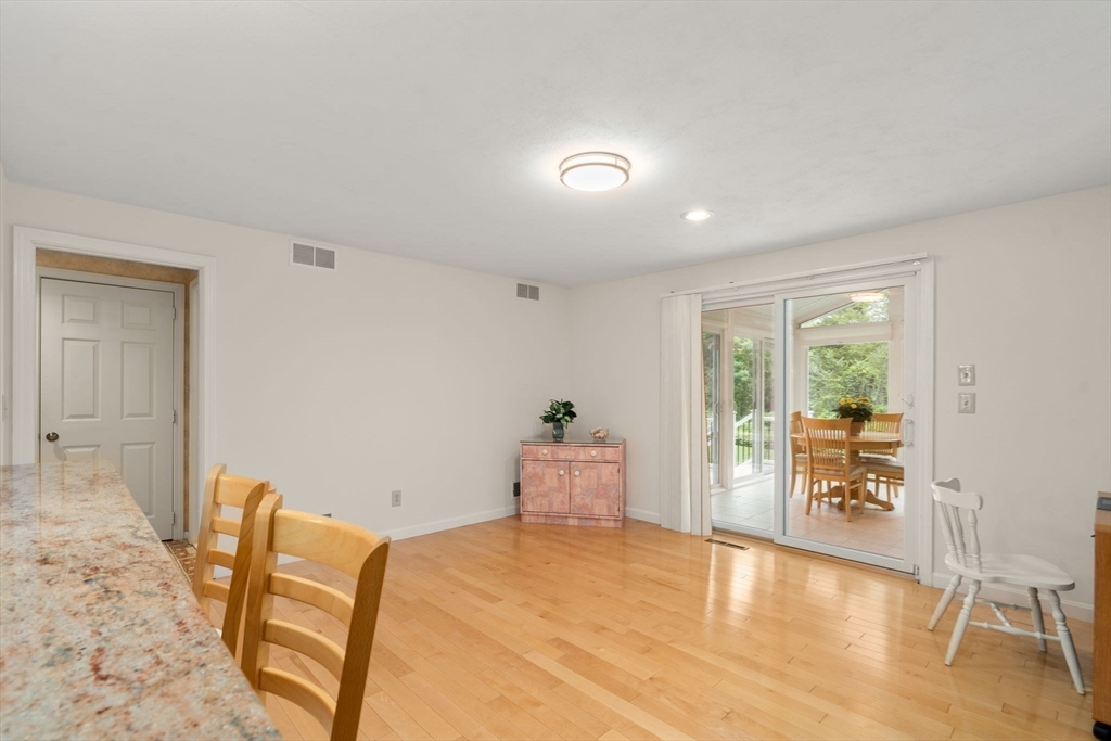 18 Juniper Lane Framingham, MA 01701 - Photo 22 of 42