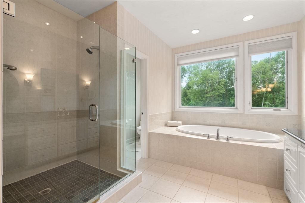 18 Juniper Lane Framingham, MA 01701 - Photo 29 of 42